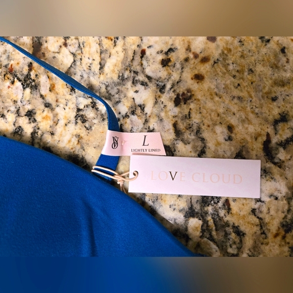 Victoria's Secret Wireless Strapless Bra - Picture 3 of 7